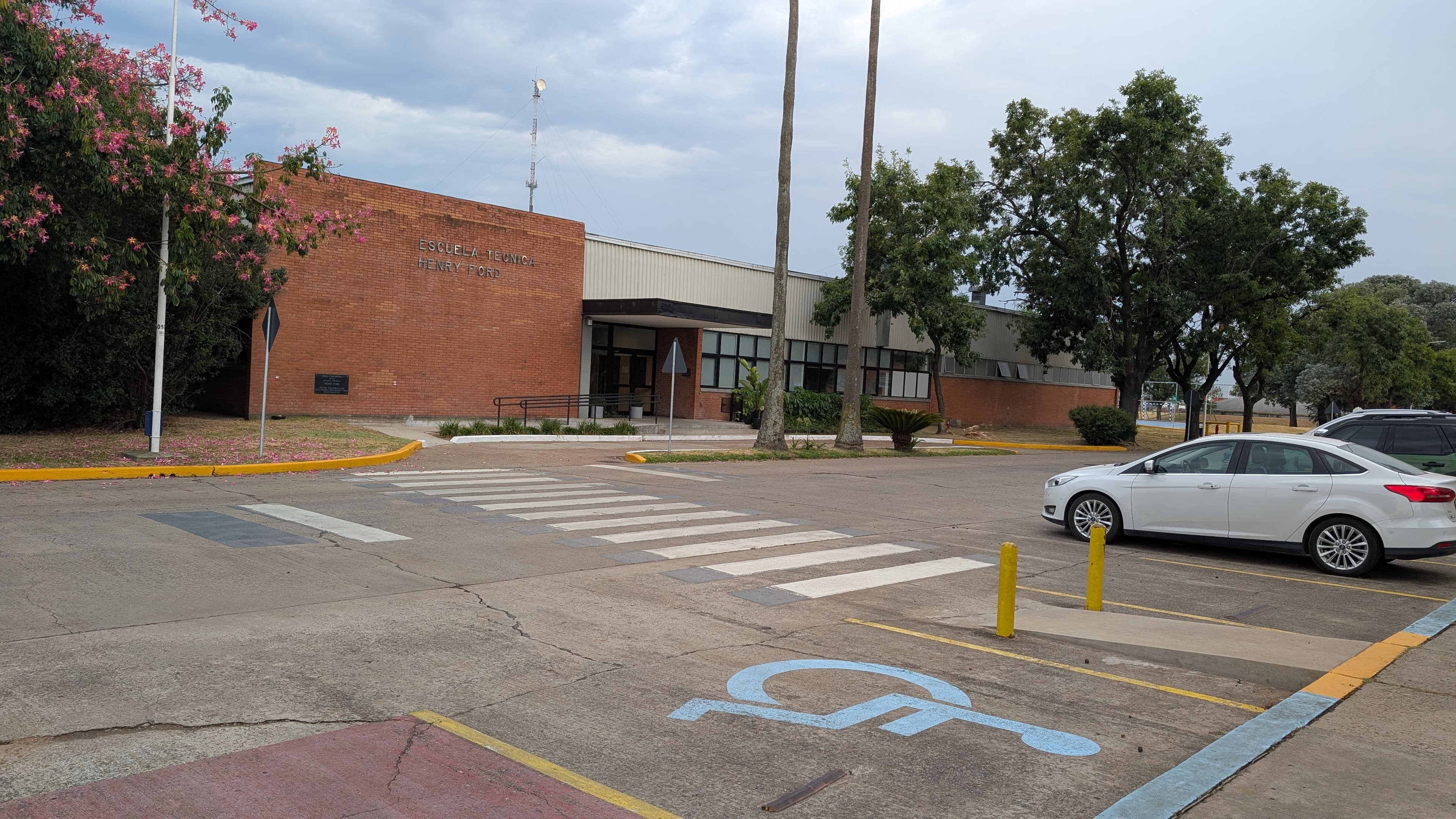 Escuela Tecnica Henry Ford